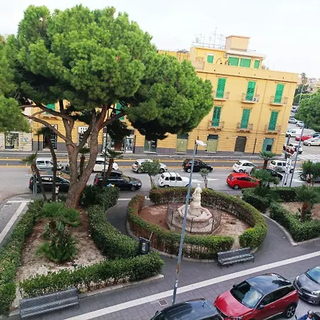 Conte Cavour Vendégház Messina