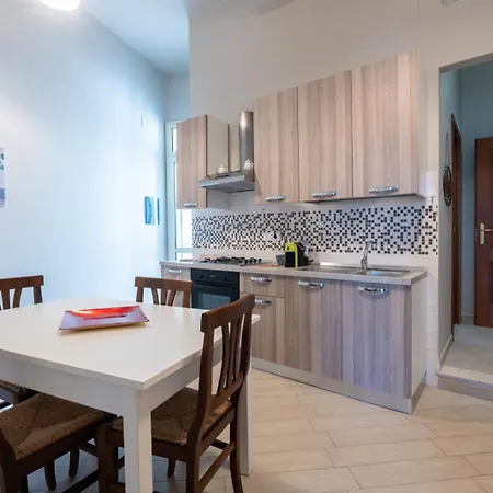 Conte Cavour Vendégház 4*